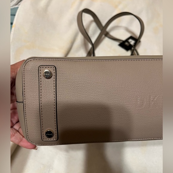 DKNY tote bag - Picture 2 of 11